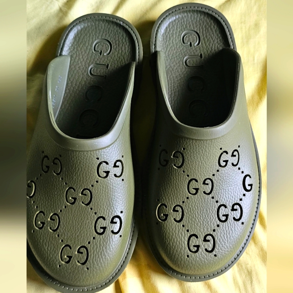 Gucci Men's Slip on sandals